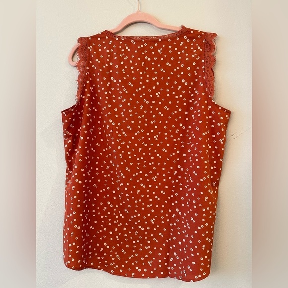 Harhay V-Neck Lace Trim Tank Top - Picture 6 of 9